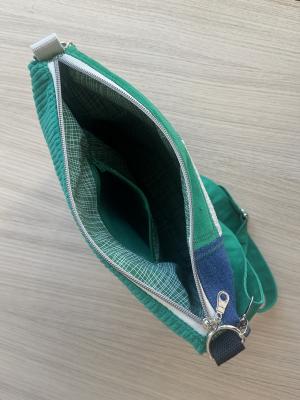 "Flickenwerk IV/6" - GRASGRÜN-JEANS-CREME-SCHWARZ